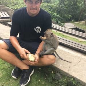 Meet your Posher, Brett